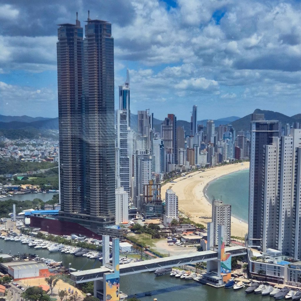 Fretamento de Táxi Aéreo em Balneário Camboriú