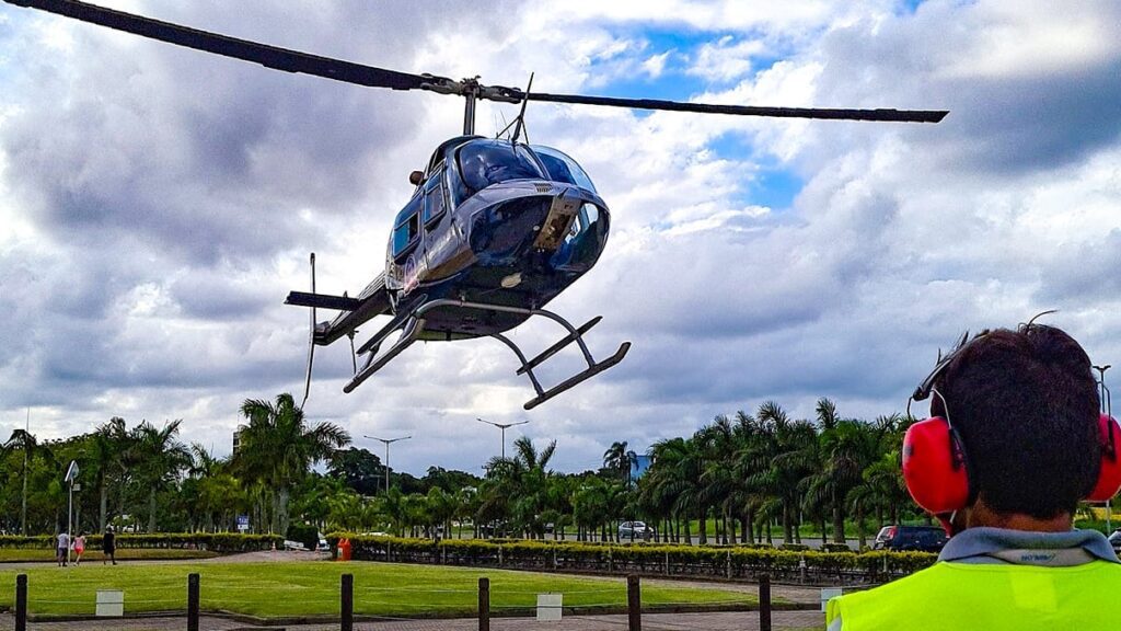 Passeio de Helicóptero em Penha - Rota do Sol