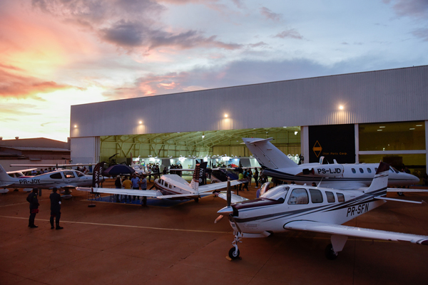 Maior Feira de Aviação Geral