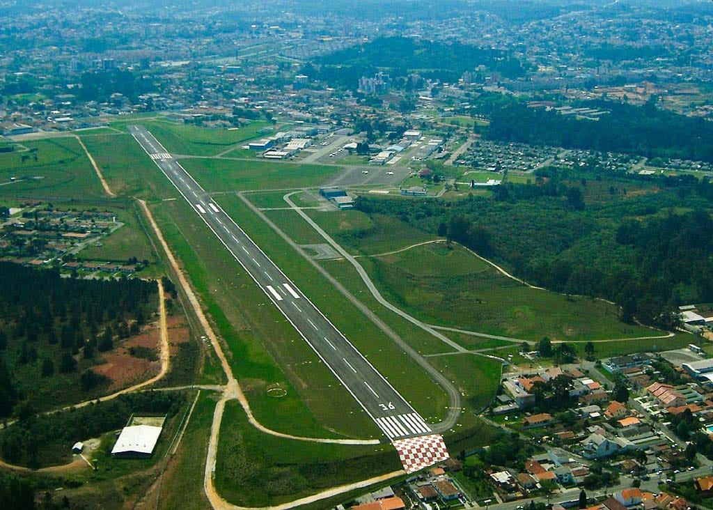 Aeroporto Bacacheri em Curitiba-PR