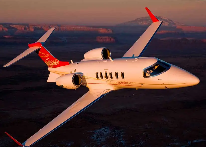 Learjet 40