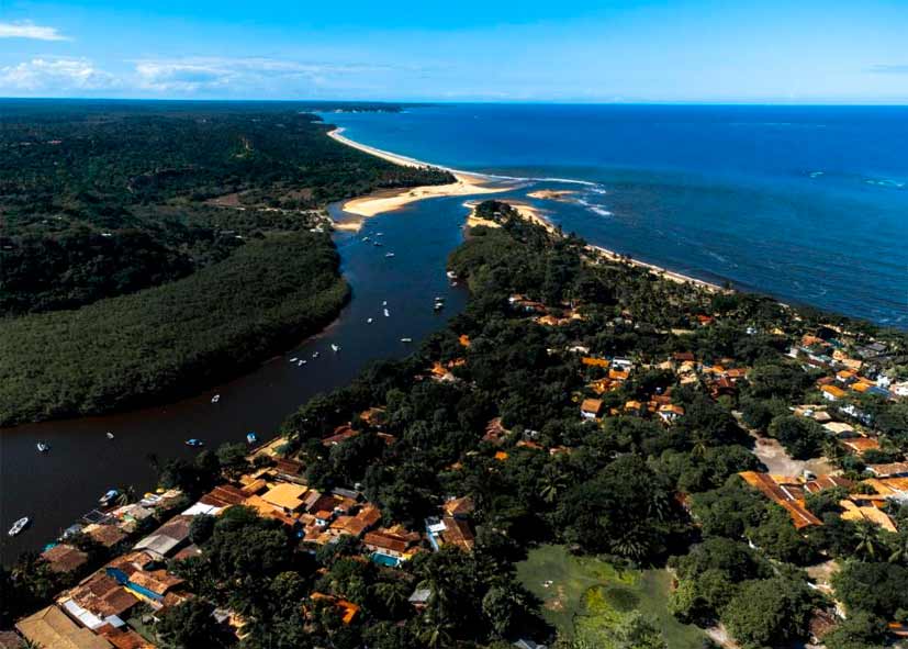 passeio aéreo em Caraíva