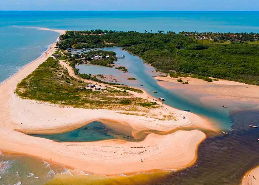 Passeio de Helicóptero Corumbáu