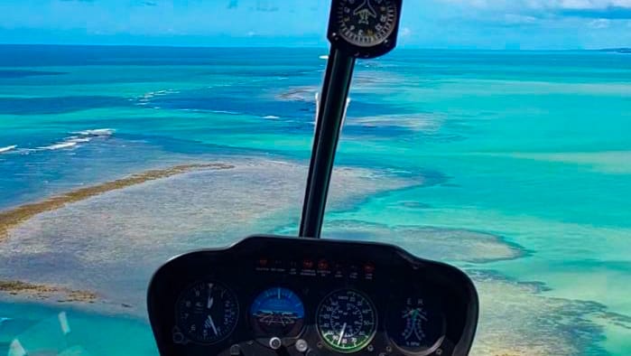Passeio de Helicóptero Exclusivo em Corumbáu - Porto Seguro, BA