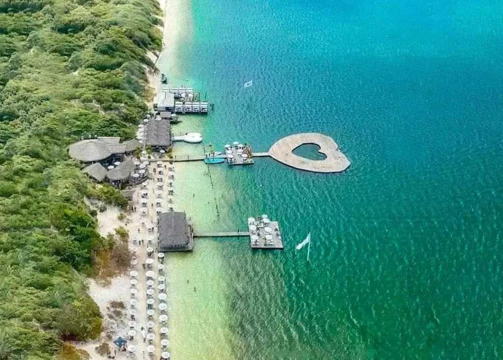 Voo de Helicóptero em Jericoacoara–CE Pacote 03